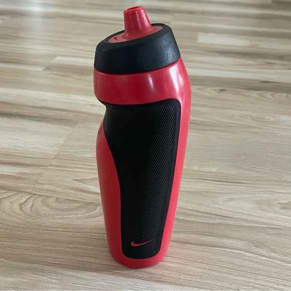 Nike Other - Nike Red and Black Water Bottle